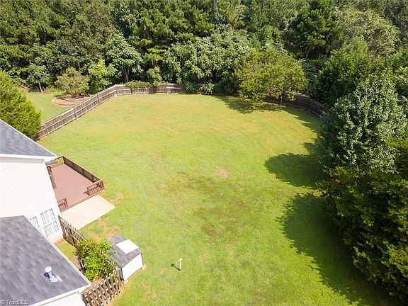 5th image of 2417 Meadow Gate Dr