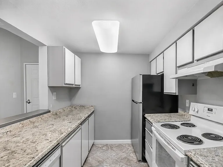 215 100th St SW #D305 — Photo 5