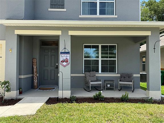 4th image of 325 CHARLES DRIVE