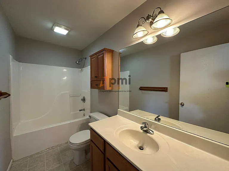 678 Dearborn Rd #D — Photo 12