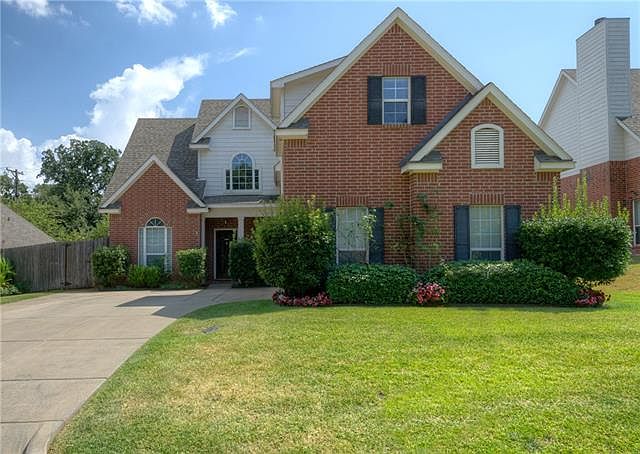 1st image of 528 Mattie Ln