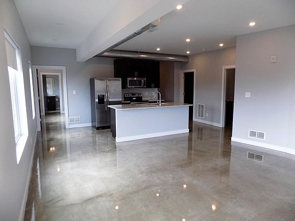 3rd image of 4321 Manchester Ave #301