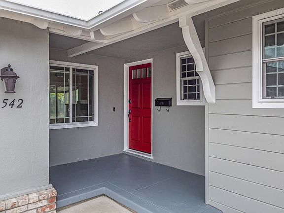 3rd image of 5542 Lauren Dr
