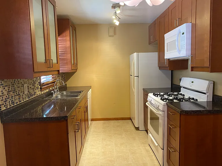 11260 Magnolia St NW — Photo 5