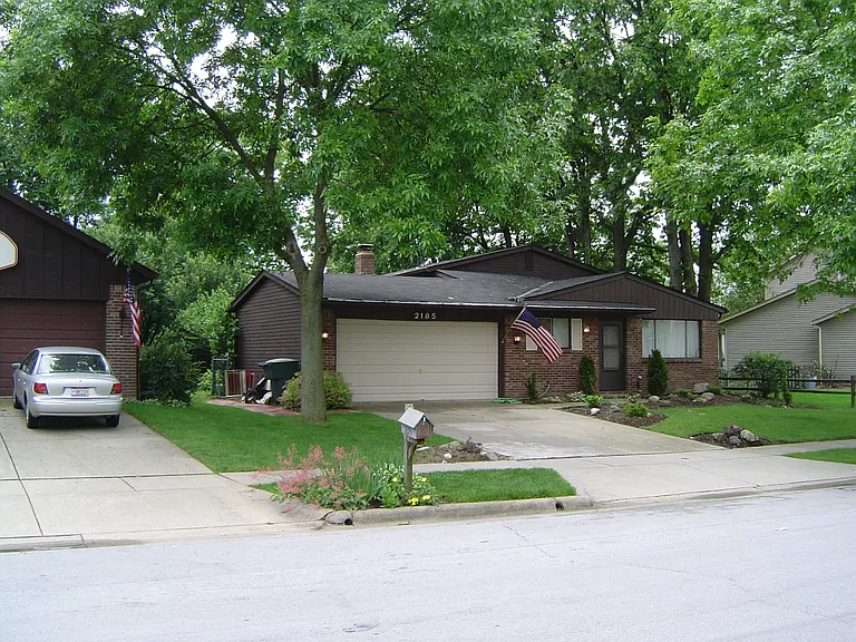 2185 Heatherfield Ave — Photo 4