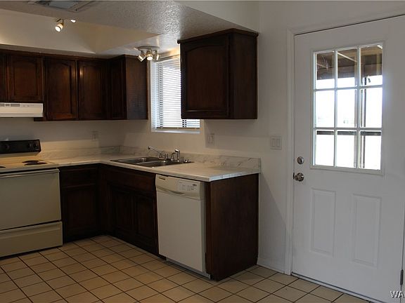 5th image of 3736 N Roosevelt St Street