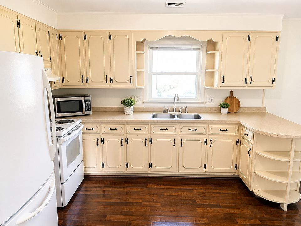 1st image of 227 Springknoll Cir