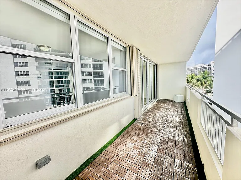 3180 S Ocean Dr #401 — Photo 30