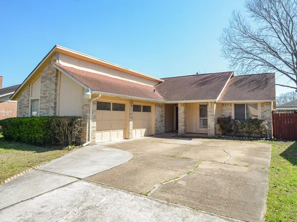 9414 Kingsvalley St, Houston, TX 77075
