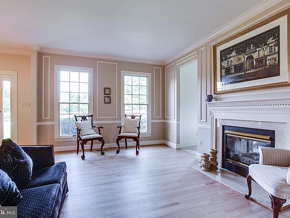 4th image of 10806 Piney Pond Dr