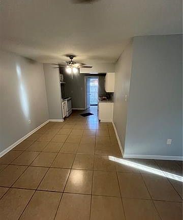 4th image of 7825 Dorsett Dr