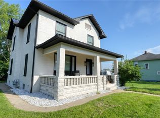 1001 Clark St, Cambridge, OH 43725