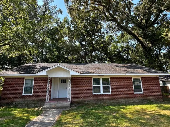 312 Dogwood Ln, Mount Pleasant, TX 75455