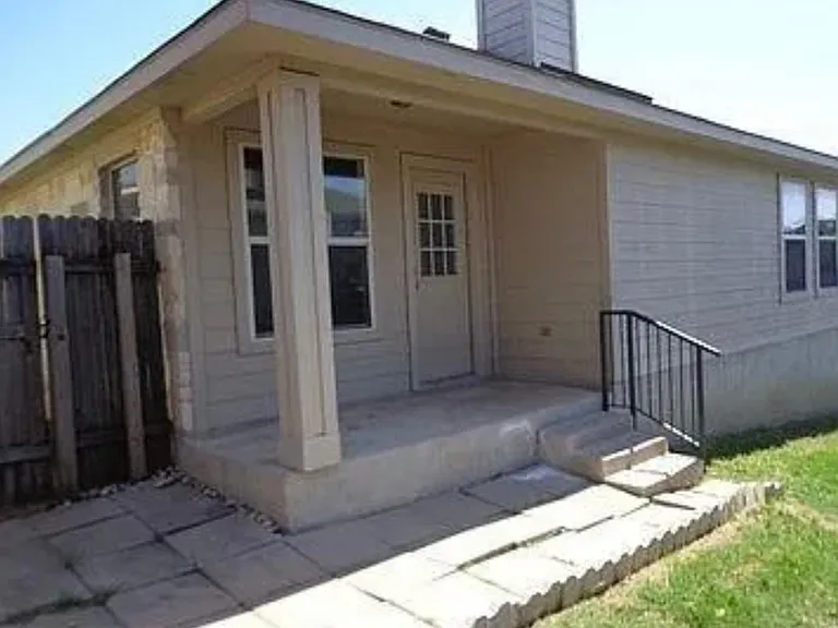 2001 Rachel Ln — Photo 26