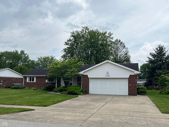 3rd image of 1701 Beech Dr N