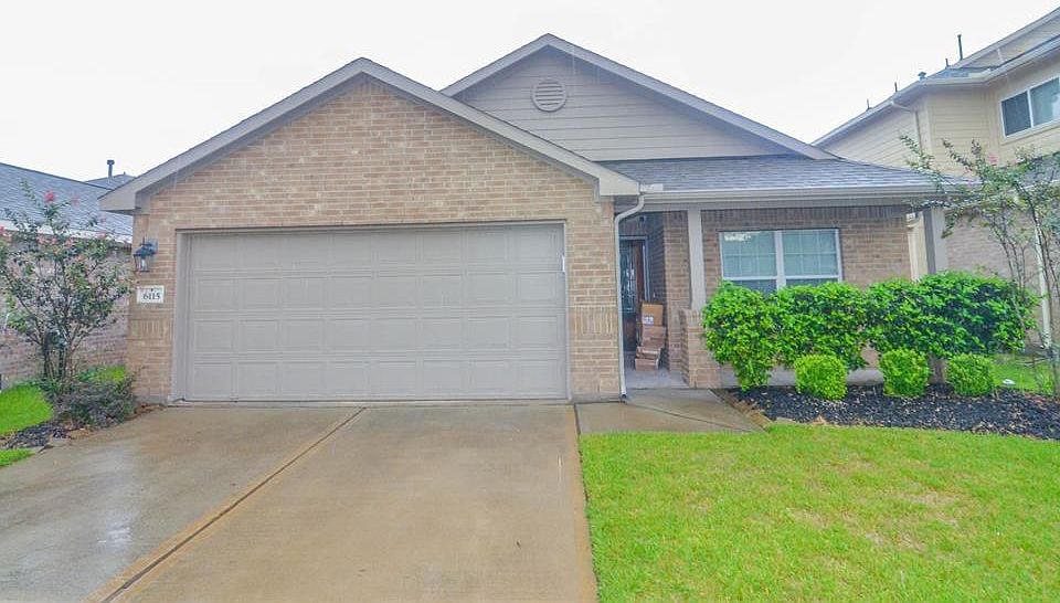 1st image of 6115 Carver Pines Dr