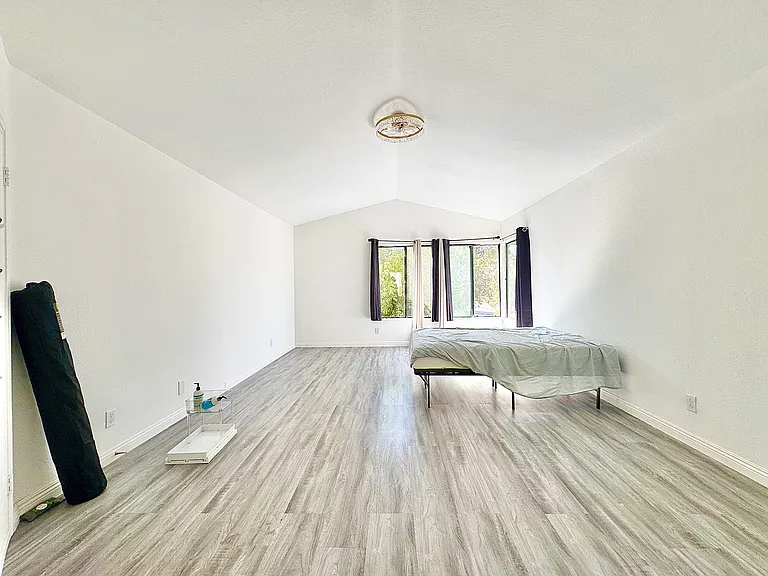 6250 Fleetwood Ln — Photo 14