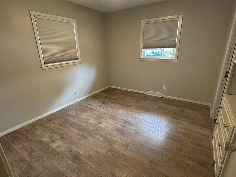 840 N Waddington Ave — Photo 11