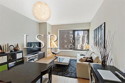 1st image of 75 Wall St #32N