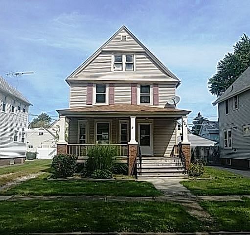 1st image of 422 Oxford Ave