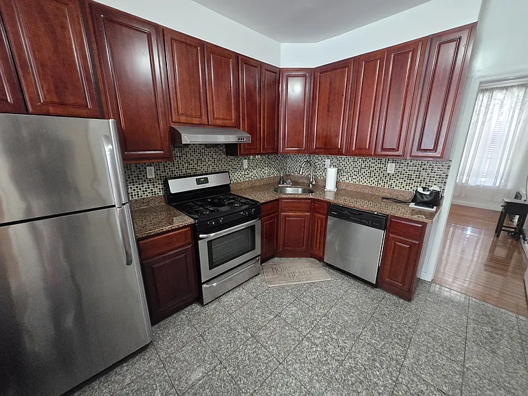 7304 6th Ave #2 — Photo 3