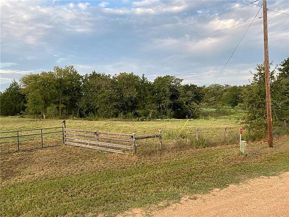 4th image of 1154 Private Road 7039