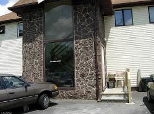 3031 Route 23 APT 4, Oak Ridge, NJ 07438