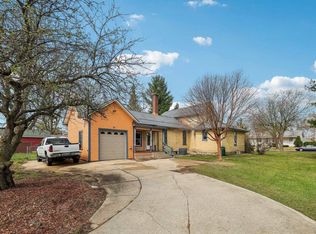 222 E Franklin St, Portage, WI 53901