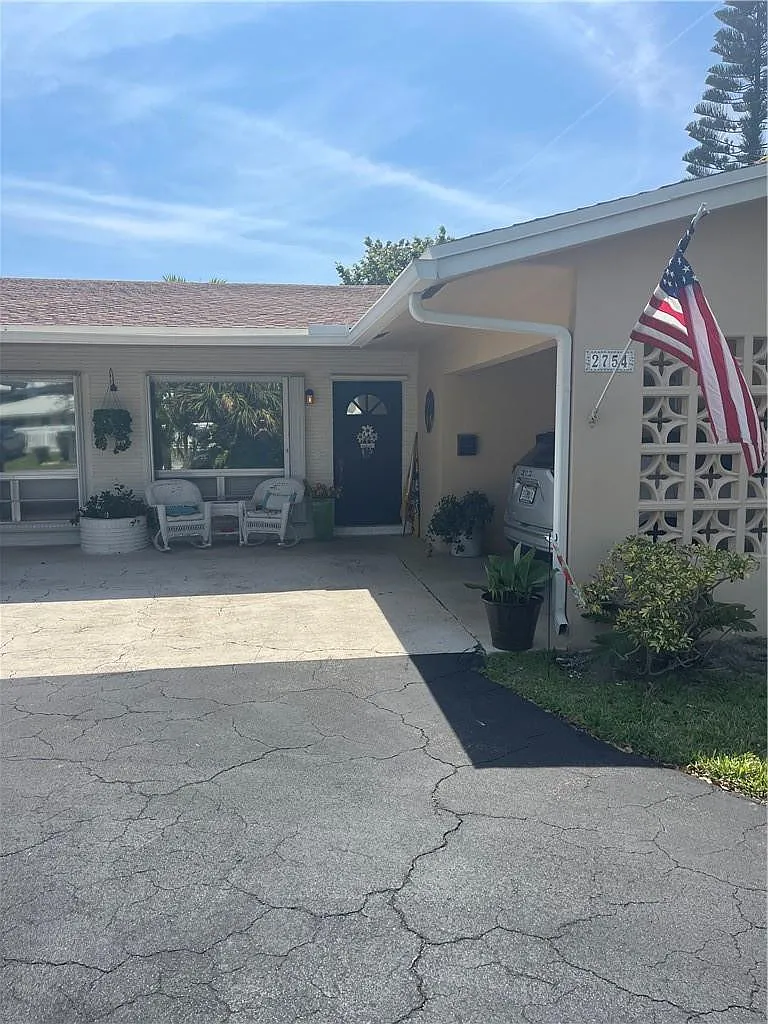 2 bed, 2.0 bath, 1500 sqft, $3,000 — Photo 1