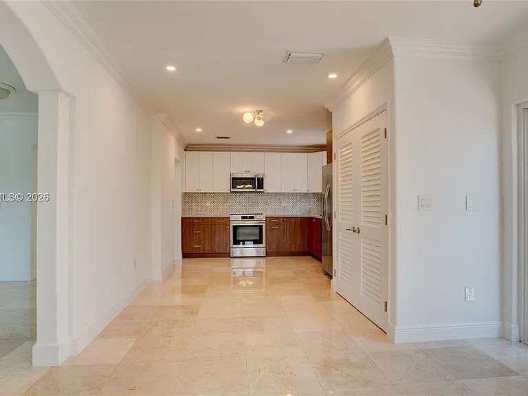 500 SW 51st Ct — Photo 48