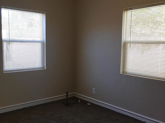 5th image of 3901 Hueco Ave