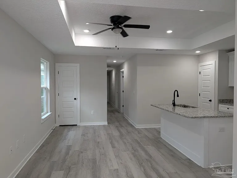 3219 Damon Dr — Photo 3