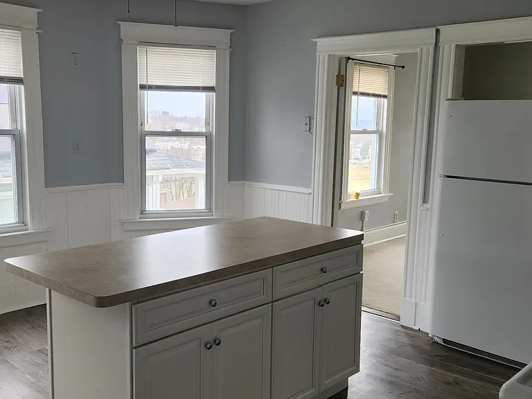 103 Miller St — Photo 4