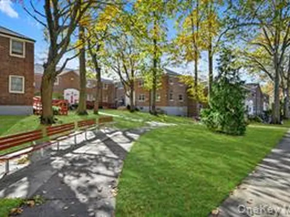 251-16 60th Avenue image 8 of 8