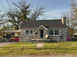 600 W Harmony St, Neosho, MO 64850