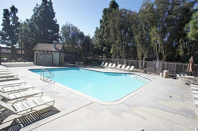 2nd image of 12384 Woodbridge Dr