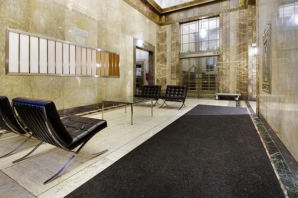 Rented by LG Fairmont Group | media 19