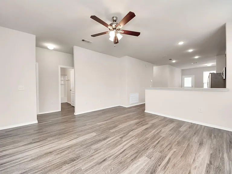 14626 Sierra Garden Dr — Photo 7