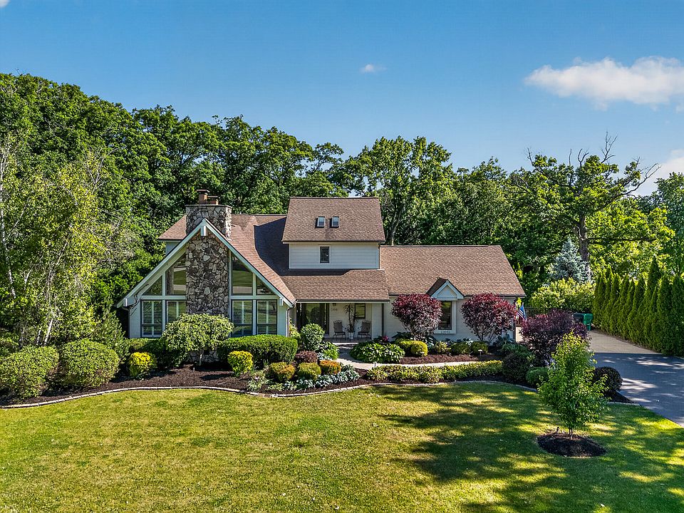 1st image of 15641 W Stately Oaks Dr