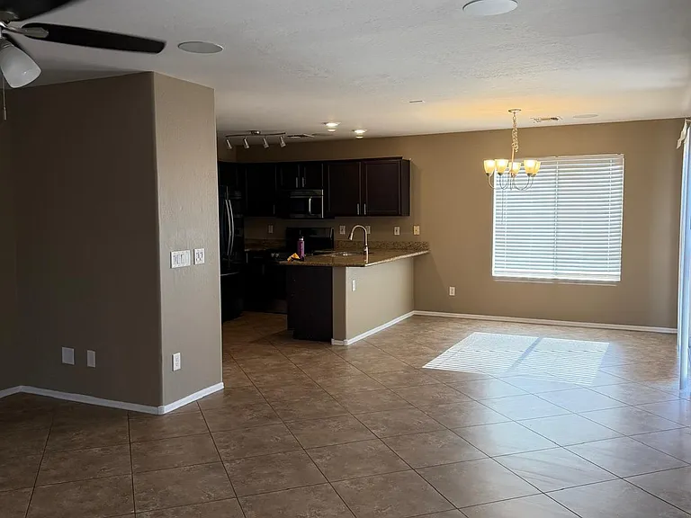 10046 E Calypso Cir — Photo 2