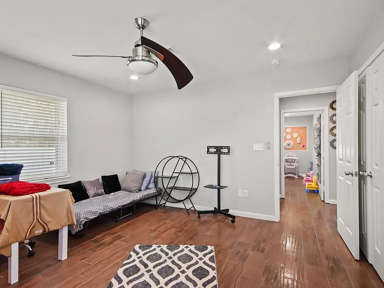 5302 Treaschwig Rd — Photo 23