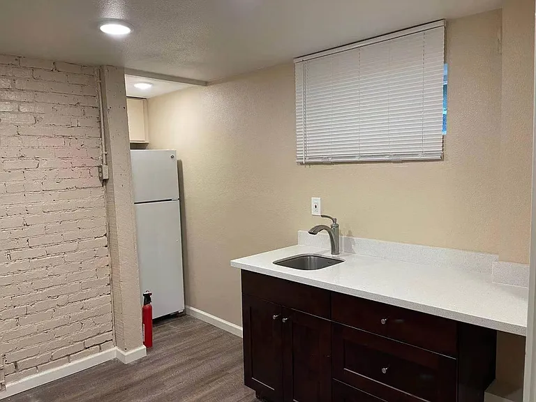 6410 Brooklyn Ave NE #C — Photo 11