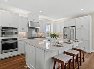 916 Chinon, Irvine, CA 92618