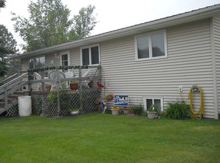 204 2nd St E, Sherwood, ND 58782