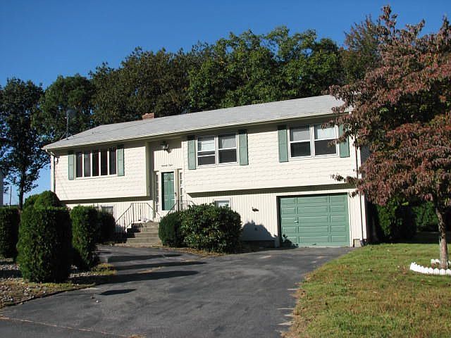 1st image of 78 Woodhaven Blvd