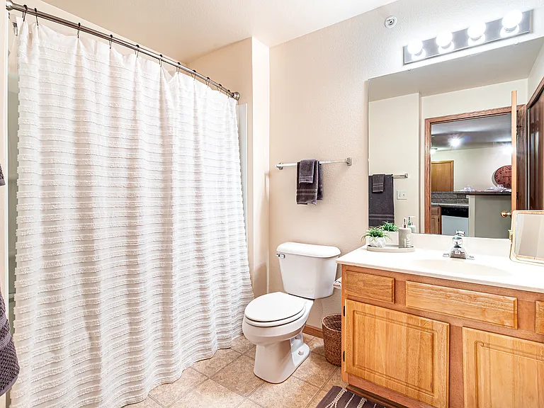 Hickory Pointe — Photo 18