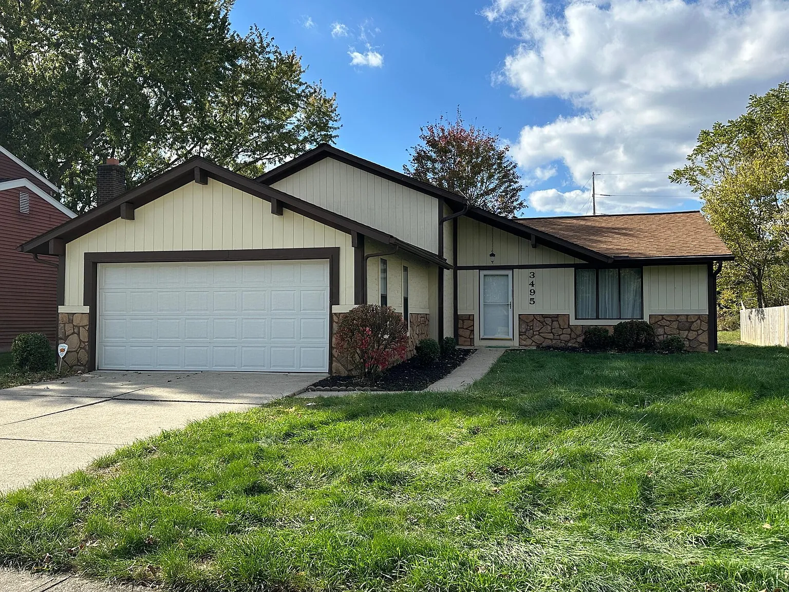 3495 Treehouse Ln photo 1