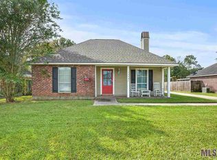 13484 Prairie Ln, Walker, LA 70785