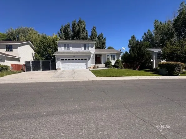 218 Rolling Hills Dr, Elko, NV 89801