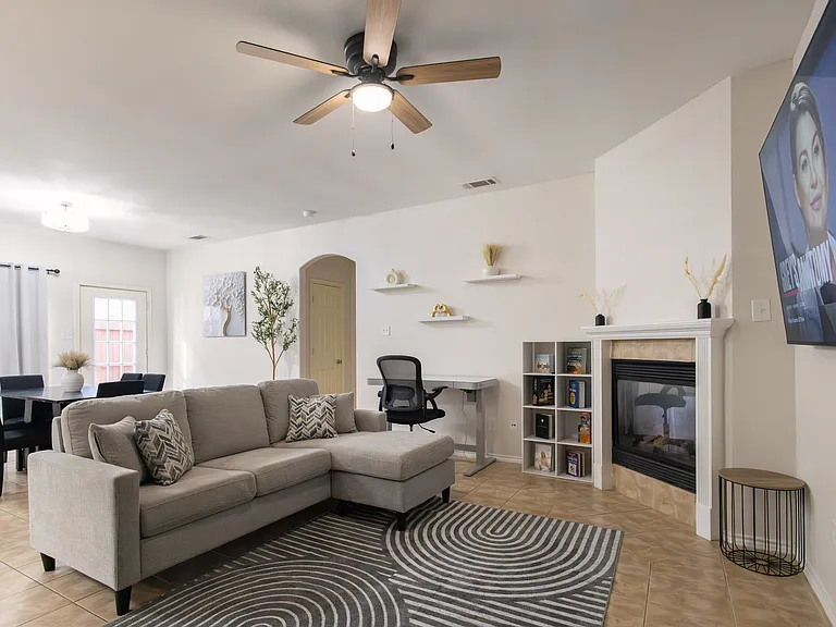 154 Castleridge Dr #B — Photo 27